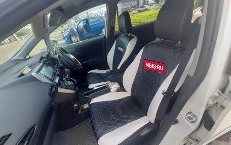 Toyota Wish II, 2012 год, 1 440 000 рублей, 10 фотография