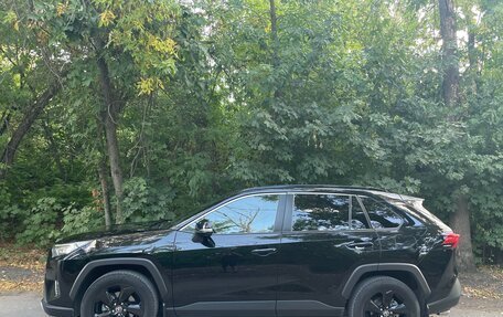 Toyota RAV4, 2019 год, 2 750 000 рублей, 1 фотография