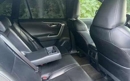 Toyota RAV4, 2019 год, 2 750 000 рублей, 9 фотография