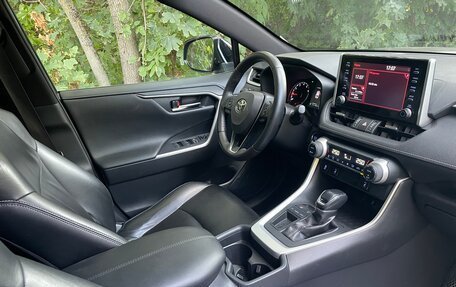 Toyota RAV4, 2019 год, 2 750 000 рублей, 8 фотография