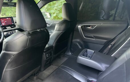 Toyota RAV4, 2019 год, 2 750 000 рублей, 11 фотография