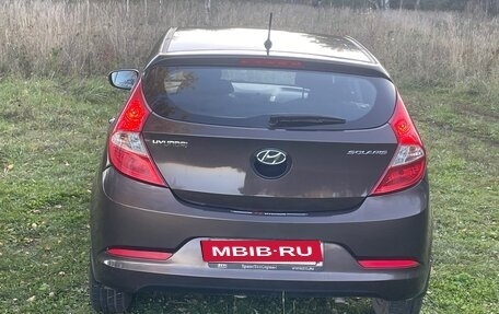 Hyundai Solaris II рестайлинг, 2015 год, 850 000 рублей, 4 фотография