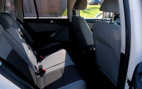 Volkswagen Tiguan I, 2009 год, 919 613 рублей, 11 фотография
