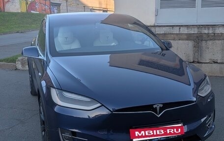 Tesla Model X I, 2018 год, 4 000 000 рублей, 9 фотография