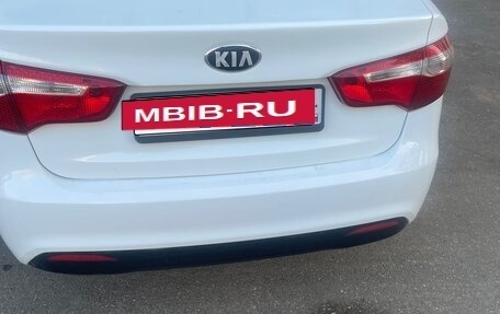 KIA Rio III рестайлинг, 2013 год, 800 000 рублей, 6 фотография