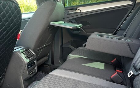 Volkswagen Tiguan II, 2019 год, 2 300 000 рублей, 9 фотография