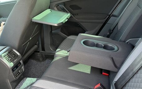 Volkswagen Tiguan II, 2019 год, 2 300 000 рублей, 11 фотография