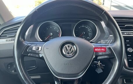 Volkswagen Tiguan II, 2019 год, 2 300 000 рублей, 13 фотография