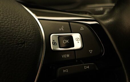 Volkswagen Tiguan II, 2018 год, 2 697 000 рублей, 14 фотография