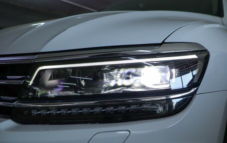 Volkswagen Tiguan II, 2018 год, 2 697 000 рублей, 29 фотография