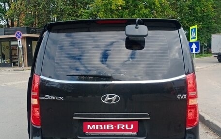 Hyundai Grand Starex Grand Starex I рестайлинг 2, 2011 год, 1 650 000 рублей, 2 фотография