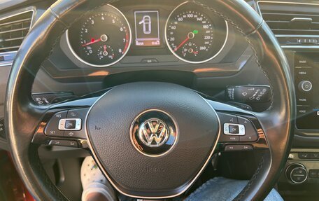Volkswagen Tiguan II, 2019 год, 2 550 000 рублей, 6 фотография