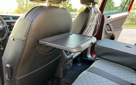Volkswagen Tiguan II, 2019 год, 2 550 000 рублей, 13 фотография