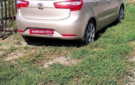 KIA Rio III рестайлинг, 2013 год, 720 000 рублей, 7 фотография