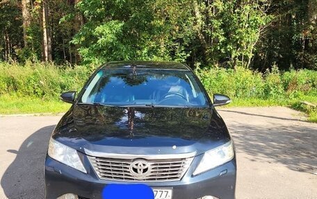 Toyota Camry, 2014 год, 1 900 000 рублей, 1 фотография