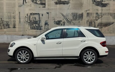 Mercedes-Benz M-Класс, 2011 год, 2 190 000 рублей, 3 фотография