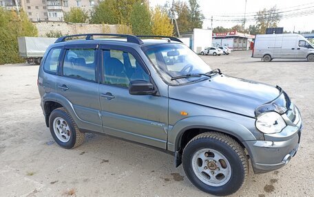 Chevrolet Niva I рестайлинг, 2010 год, 405 000 рублей, 3 фотография