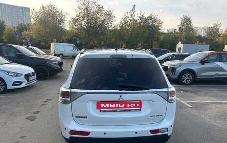 Mitsubishi Outlander III рестайлинг 3, 2012 год, 970 000 рублей, 5 фотография