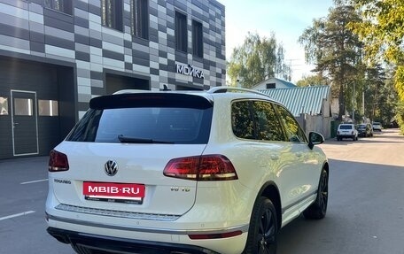 Volkswagen Touareg III, 2017 год, 2 680 000 рублей, 9 фотография