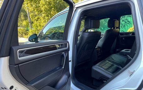 Volkswagen Touareg III, 2017 год, 2 680 000 рублей, 16 фотография