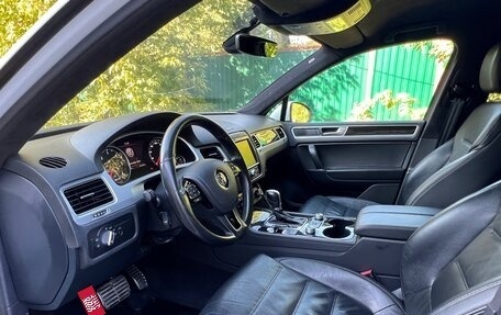 Volkswagen Touareg III, 2017 год, 2 680 000 рублей, 15 фотография