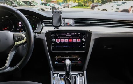 Volkswagen Passat B8 рестайлинг, 2020 год, 2 500 000 рублей, 4 фотография