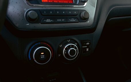 KIA Rio III рестайлинг, 2012 год, 795 000 рублей, 15 фотография