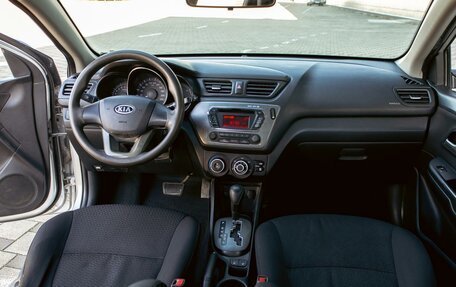 KIA Rio III рестайлинг, 2012 год, 795 000 рублей, 16 фотография