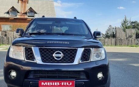 Nissan Pathfinder, 2012 год, 1 620 000 рублей, 1 фотография