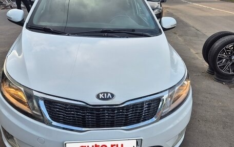 KIA Rio III рестайлинг, 2014 год, 600 000 рублей, 2 фотография