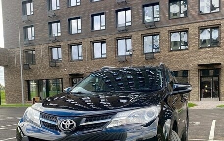 Toyota RAV4, 2014 год, 1 880 000 рублей, 2 фотография