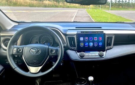 Toyota RAV4, 2014 год, 1 880 000 рублей, 10 фотография