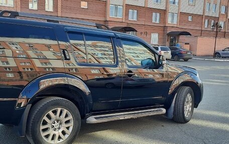 Nissan Pathfinder, 2012 год, 1 620 000 рублей, 2 фотография