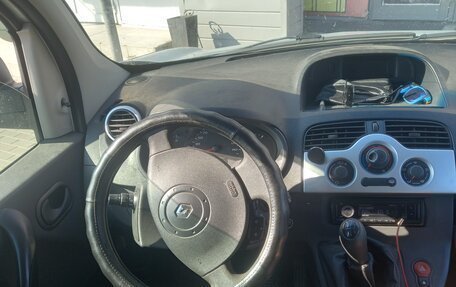 Renault Kangoo II рестайлинг, 2011 год, 660 000 рублей, 5 фотография