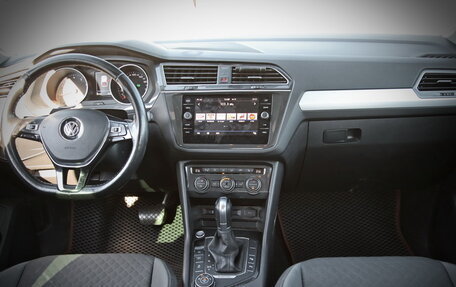 Volkswagen Tiguan II, 2017 год, 2 597 000 рублей, 16 фотография