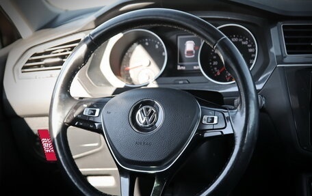Volkswagen Tiguan II, 2017 год, 2 597 000 рублей, 17 фотография