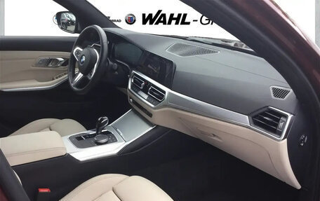 BMW 3 серия, 2022 год, 5 910 000 рублей, 13 фотография