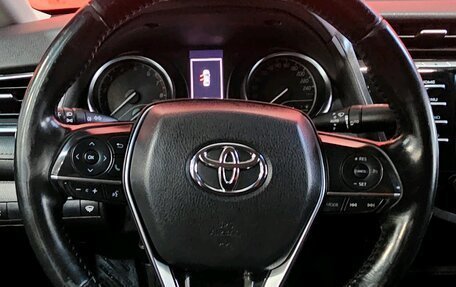 Toyota Camry, 2019 год, 2 175 000 рублей, 11 фотография