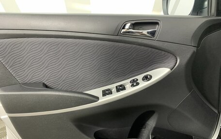 Hyundai Solaris II рестайлинг, 2012 год, 705 000 рублей, 8 фотография