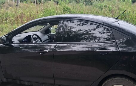 Hyundai Solaris II рестайлинг, 2015 год, 528 000 рублей, 4 фотография