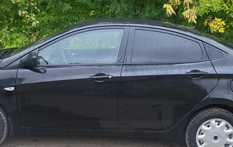 Hyundai Solaris II рестайлинг, 2015 год, 528 000 рублей, 24 фотография
