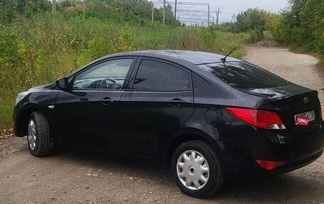 Hyundai Solaris II рестайлинг, 2015 год, 528 000 рублей, 21 фотография