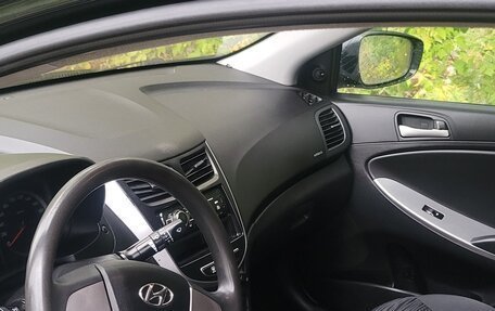 Hyundai Solaris II рестайлинг, 2015 год, 528 000 рублей, 34 фотография