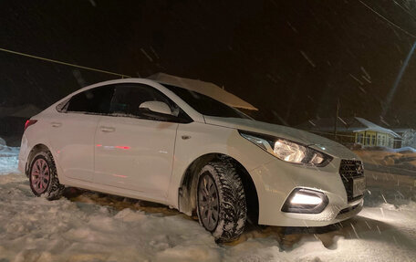 Hyundai Solaris II рестайлинг, 2019 год, 1 285 000 рублей, 3 фотография