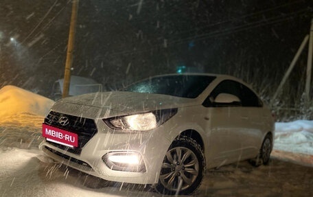 Hyundai Solaris II рестайлинг, 2019 год, 1 285 000 рублей, 4 фотография