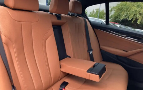 BMW 5 серия, 2022 год, 5 998 000 рублей, 15 фотография