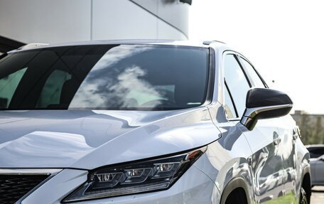 Lexus RX IV рестайлинг, 2017 год, 3 800 000 рублей, 24 фотография