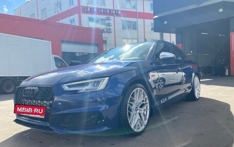 Audi A4, 2015 год, 2 000 000 рублей, 13 фотография
