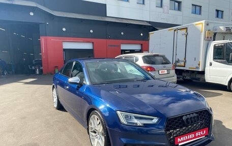 Audi A4, 2015 год, 2 000 000 рублей, 11 фотография