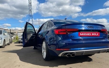 Audi A4, 2015 год, 2 000 000 рублей, 18 фотография